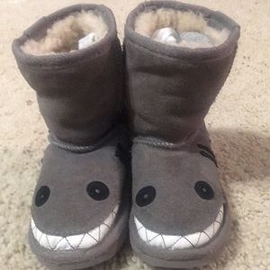 Kids emu boots size 8 toddler
